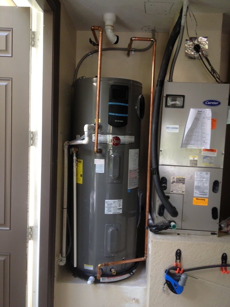 Hybrid Heat Pump vs. Power-Vent Gas Water Heater: Florida Guide